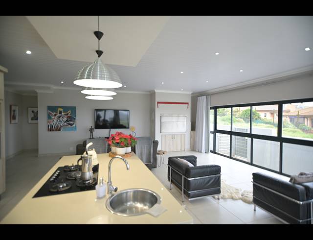 3 BEDROOM HOUSE FOR SALE IN OUTENIQUASBOSCH